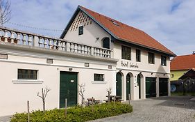 Hostel Gabronka
